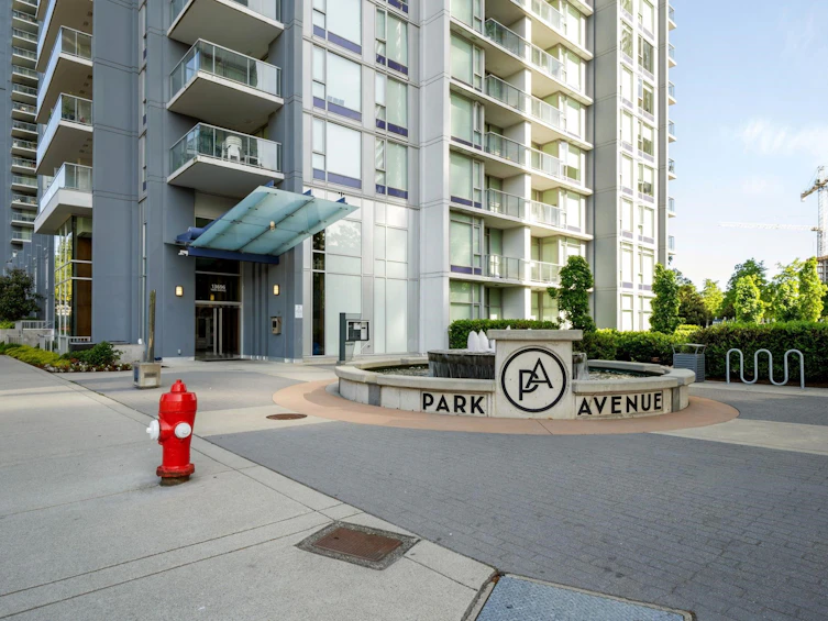 3815-13696 100 Avenue, Surrey, BC, V3T 0L5 - 3