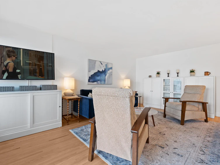 301-2246 Bellevue Avenue, West Vancouver, BC, V7V 1C6 - 5