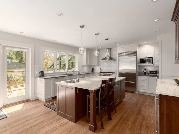 4208 W 13th Avenue, Vancouver, BC, V6R 2T8 - 5