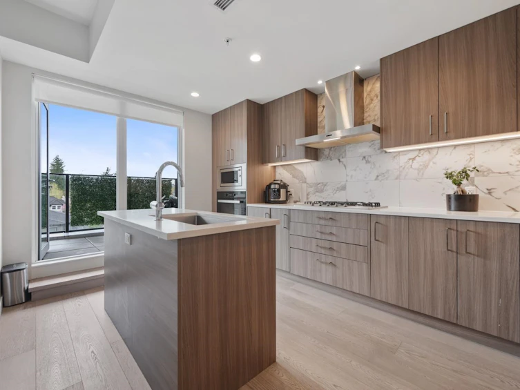508-528 W King Edward Avenue, Vancouver, BC, V5Z 2C3 - 3