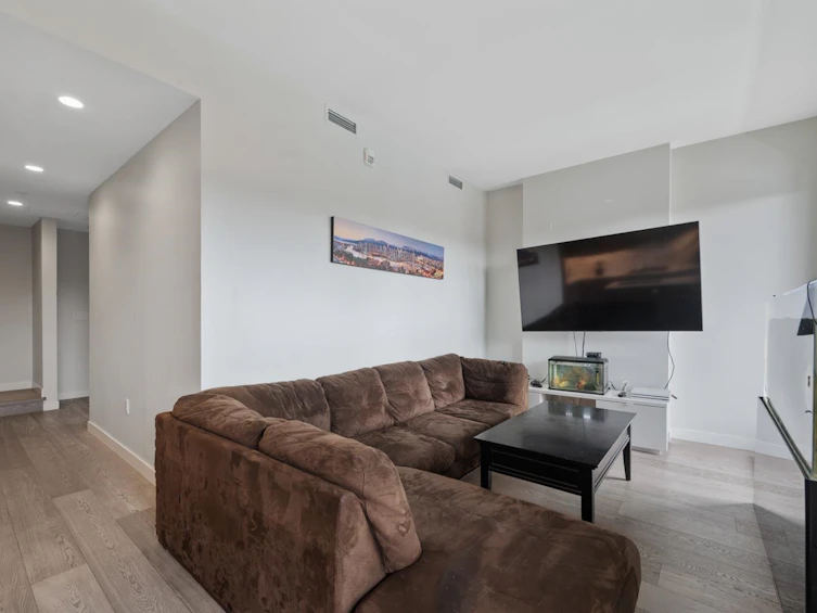 508-528 W King Edward Avenue, Vancouver, BC, V5Z 2C3 - 8