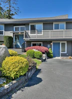 5379 Rawlins Crescent