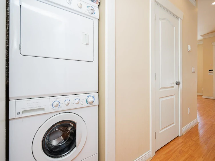 5187 --5189 Carson Street, Burnaby, BC, V5J 2Z1 - 21