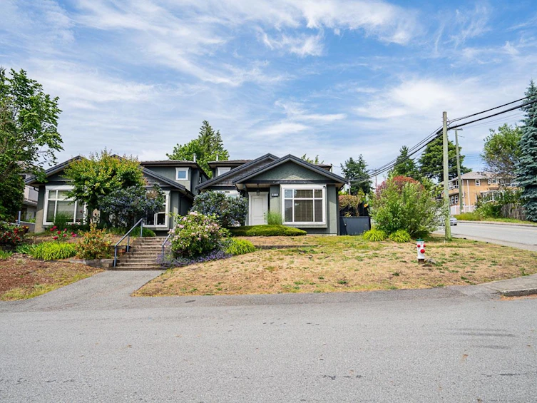 5187 --5189 Carson Street, Burnaby, BC, V5J 2Z1 - 2