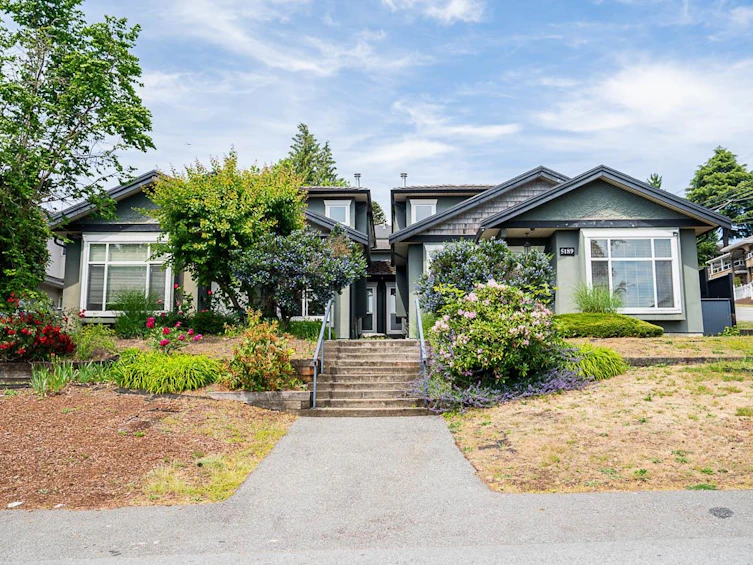5187 --5189 Carson Street, Burnaby, BC, V5J 2Z1