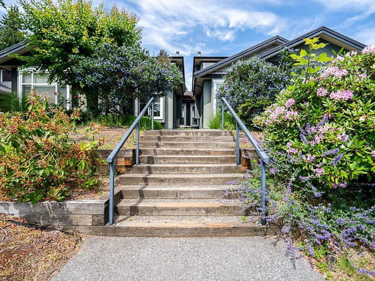 5187 --5189 Carson Street, Burnaby, BC, V5J 2Z1 - 3