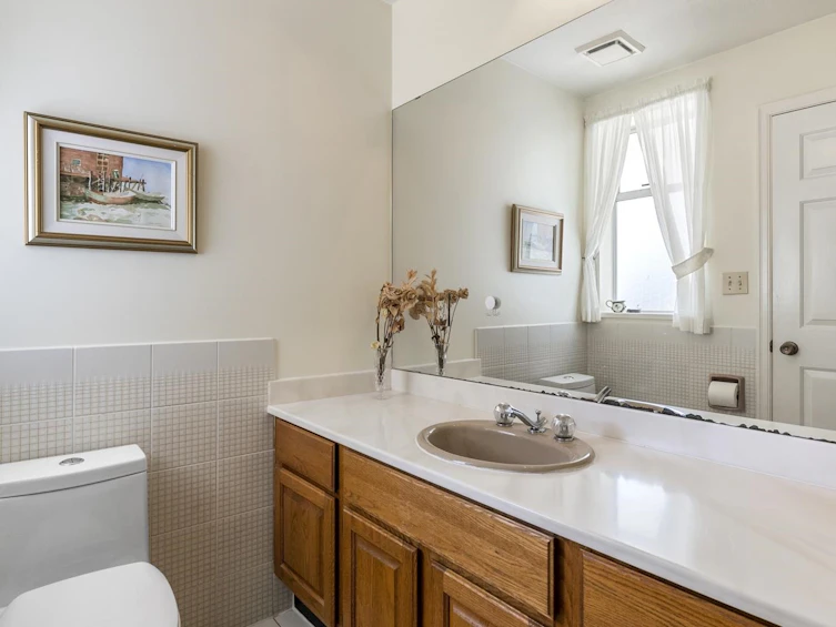 16027 80 Avenue, Surrey, BC, V4N 0X1 - 17