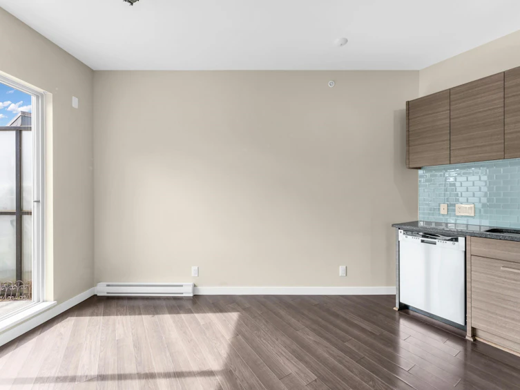 422-13228 Old Yale Road, Surrey, BC, V3T 0K3 - 6