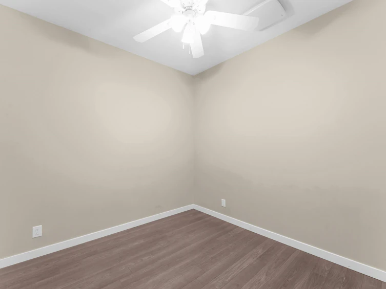 422-13228 Old Yale Road, Surrey, BC, V3T 0K3 - 13