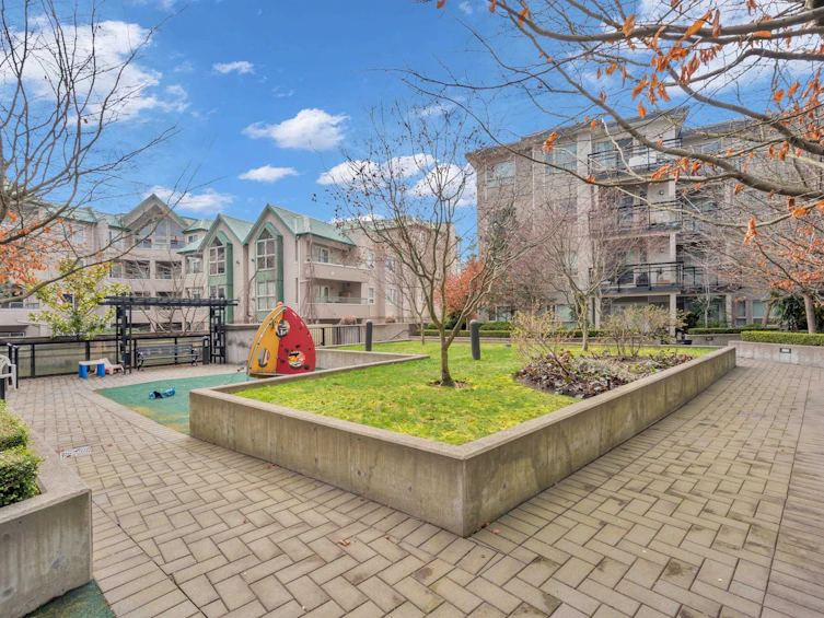 422-13228 Old Yale Road, Surrey, BC, V3T 0K3 - 20
