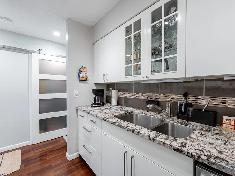 110-141 E 18th Street, North Vancouver, BC, V7L 2X3 - 15