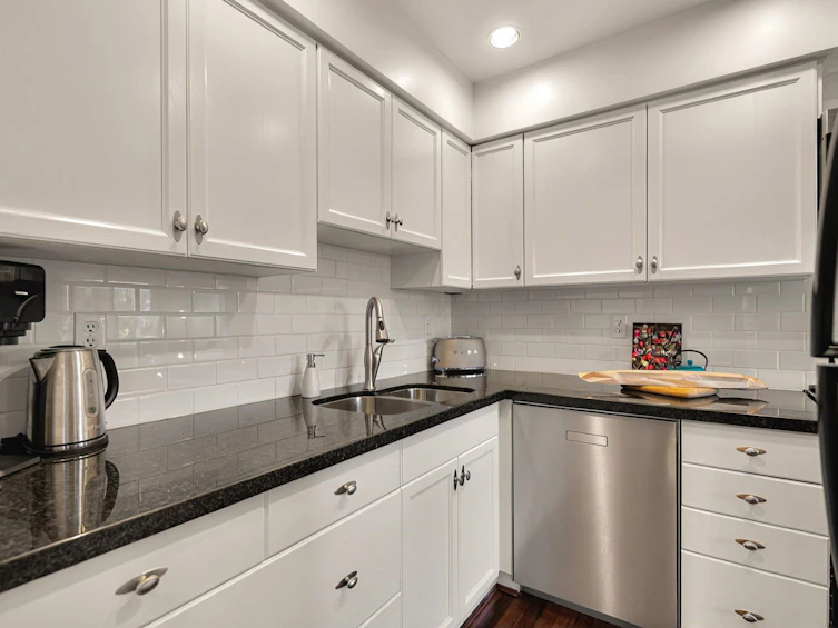 PH5-1827 W 3rd Avenue, Vancouver, BC, V6J 1K9 - 8