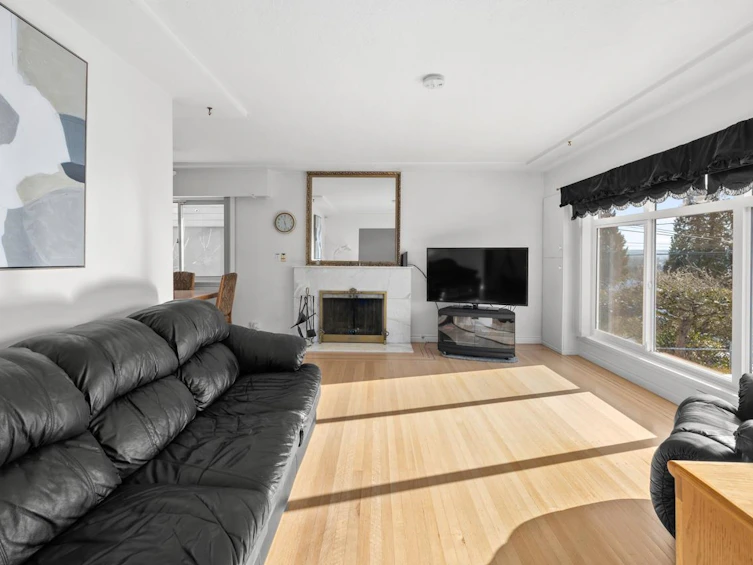 5489 Keith Street, Burnaby, BC, V5J 3C4 - 2