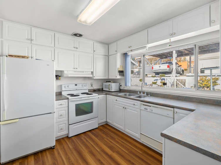 5489 Keith Street, Burnaby, BC, V5J 3C4 - 9