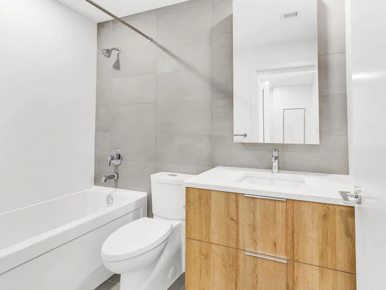 1702-13387 Old Yale Road, Surrey, BC, V3T 3C6 - 8