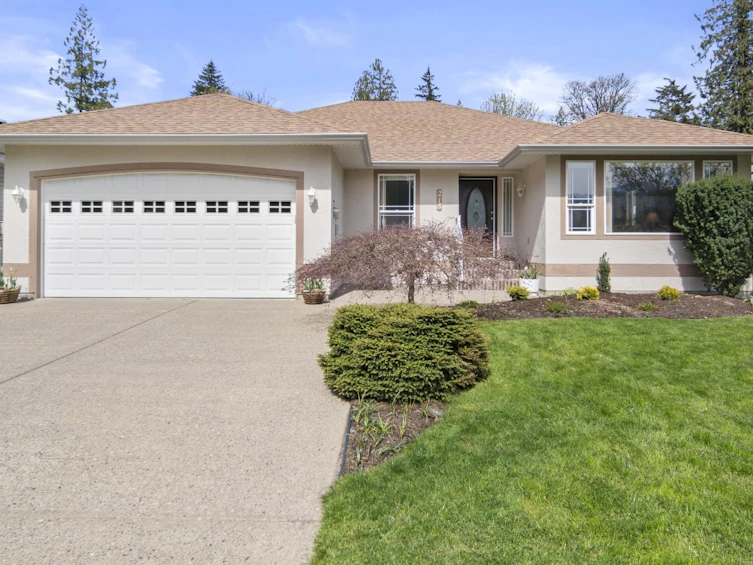 215 Balsam Avenue, Harrison Hot Springs, BC, V0M 1K0