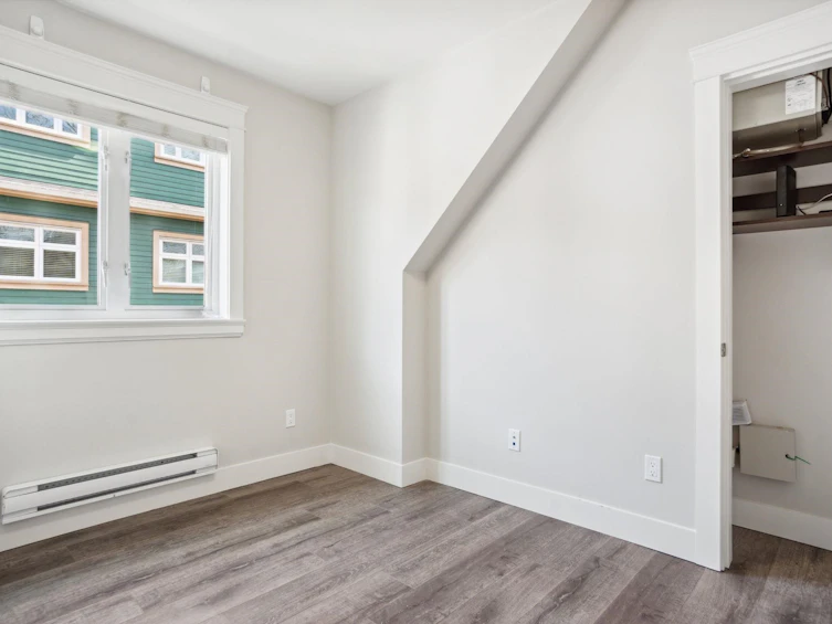 4513 Nanaimo Street, Vancouver, BC, V5N 5J2 - 10