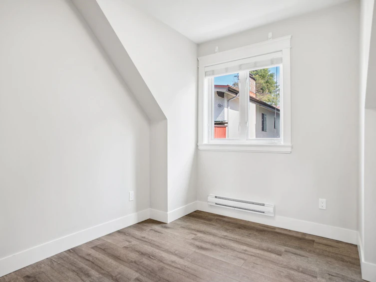 4513 Nanaimo Street, Vancouver, BC, V5N 5J2 - 11