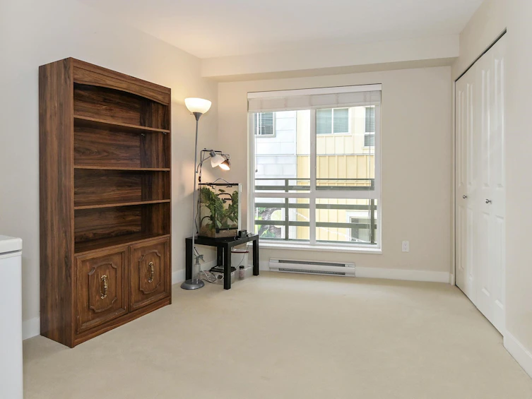 205-15775 Croydon Drive, Surrey, BC, V3Z 2L6 - 15