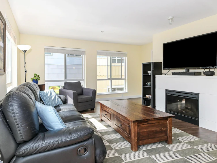 205-15775 Croydon Drive, Surrey, BC, V3Z 2L6 - 4