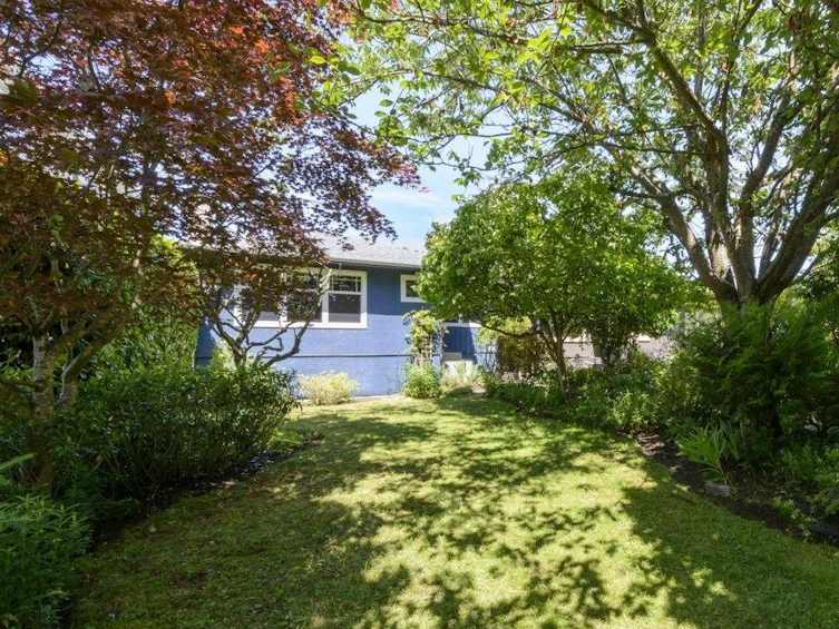 2745 E 5th Avenue, Vancouver, BC, V5M 1N3 - 38