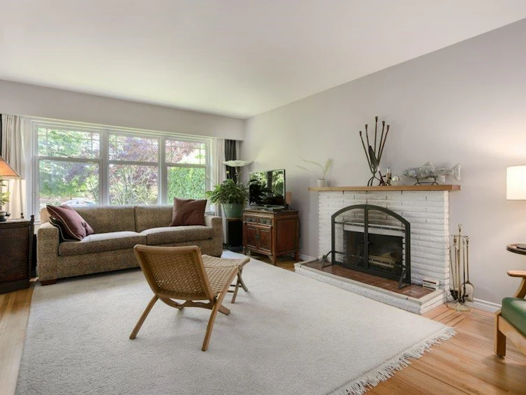 2745 E 5th Avenue, Vancouver, BC, V5M 1N3 - 2