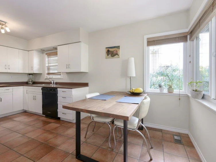 2745 E 5th Avenue, Vancouver, BC, V5M 1N3 - 7