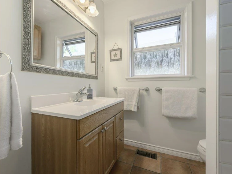 2745 E 5th Avenue, Vancouver, BC, V5M 1N3 - 14