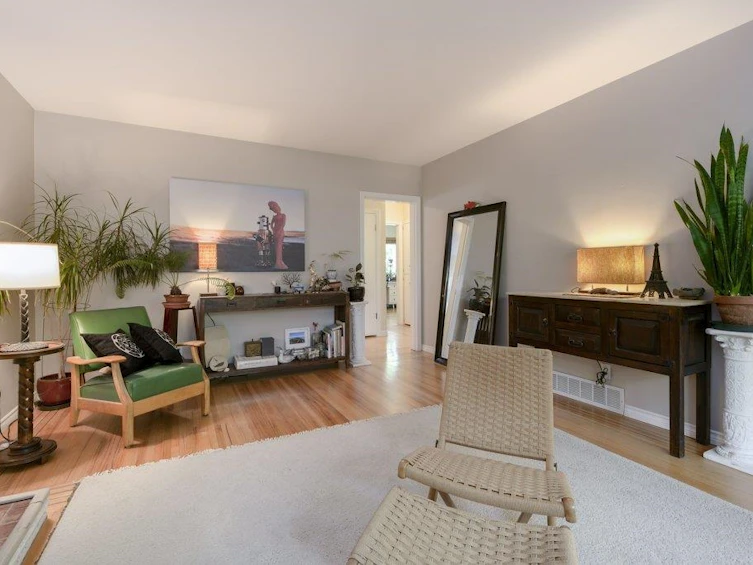 2745 E 5th Avenue, Vancouver, BC, V5M 1N3 - 4