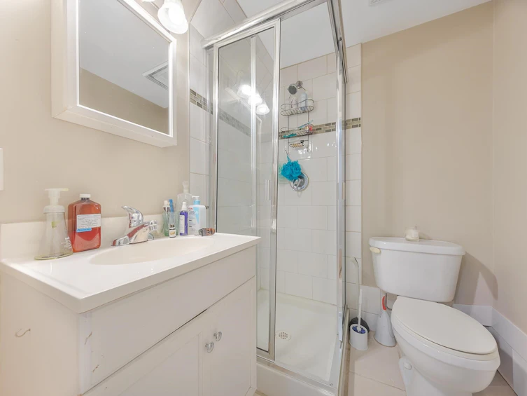 2745 E 5th Avenue, Vancouver, BC, V5M 1N3 - 21