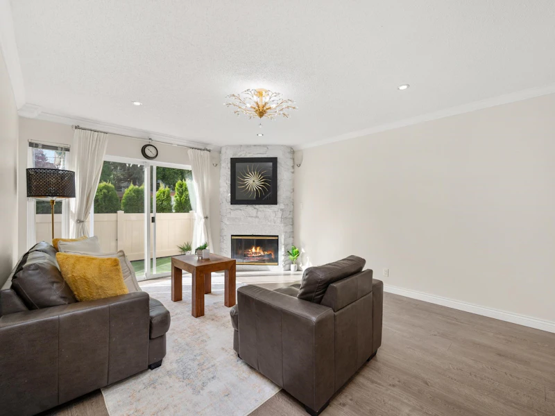 3062 Smith Avenue, Burnaby BC V5G 4M6