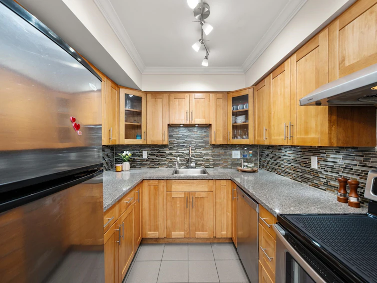 3062 Smith Avenue, Burnaby, BC, V5G 4M6 - 9