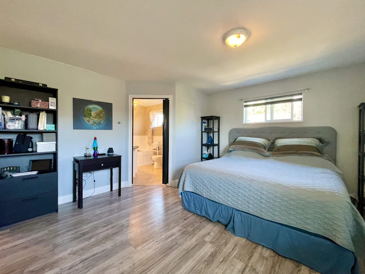 732 Steinbrunner Road, Gibsons, BC, V0N 1V9 - 13
