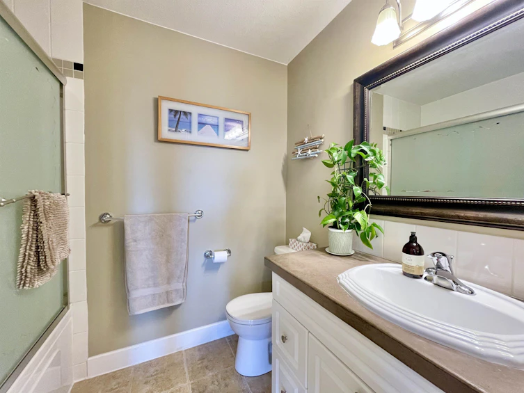 732 Steinbrunner Road, Gibsons, BC, V0N 1V9 - 16