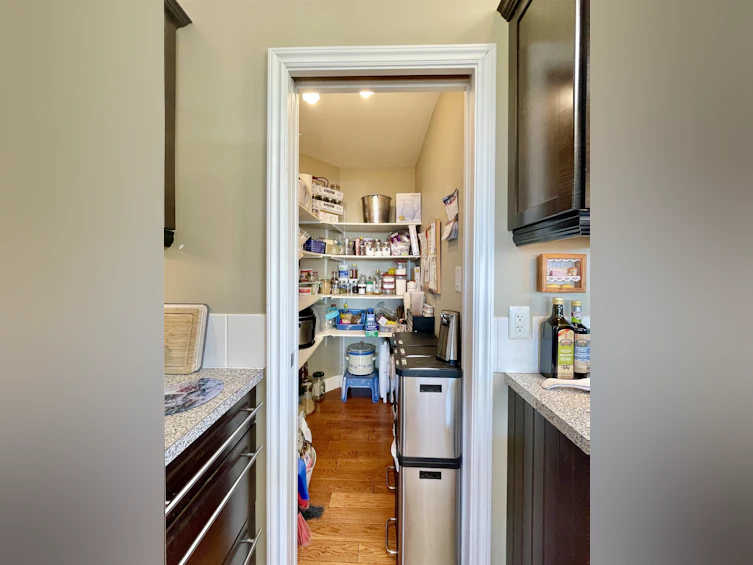 732 Steinbrunner Road, Gibsons, BC, V0N 1V9 - 10