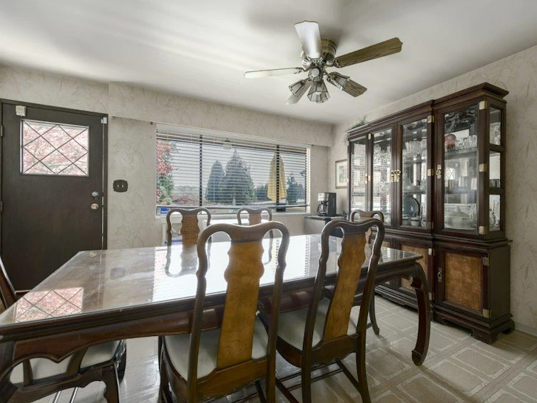 8194 Woodlake Court, Burnaby, BC, V5A 3P4 - 12