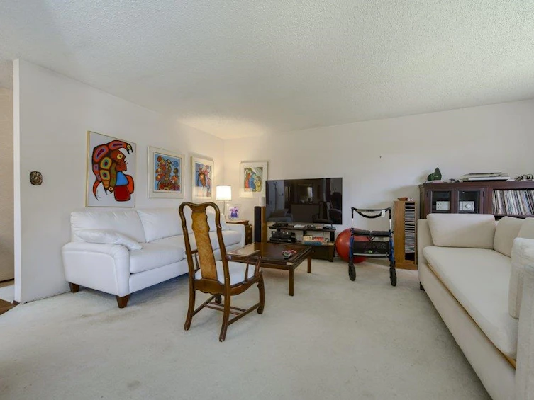 8194 Woodlake Court, Burnaby, BC, V5A 3P4 - 4