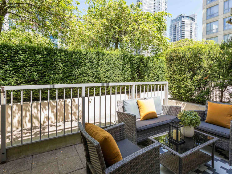 1237 Richards Street, Vancouver, BC, V6B 3G3 - 13
