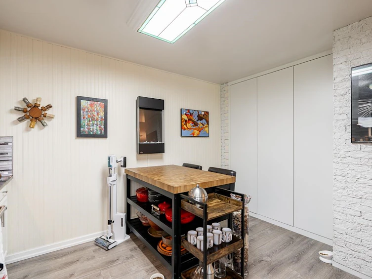 7425 Echo Place, Vancouver, BC, V5S 3Z2 - 10