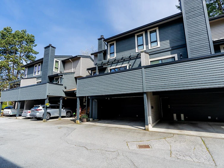 7425 Echo Place, Vancouver, BC, V5S 3Z2 - 4