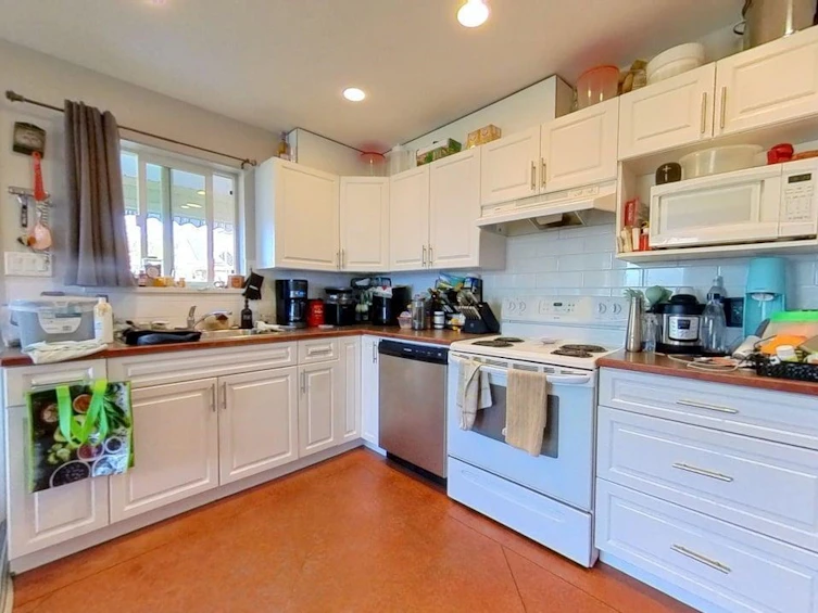 787 North Road, Gibsons, BC, V0N 1V9 - 23