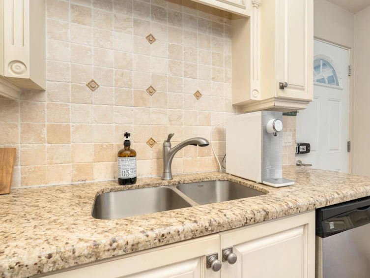 1068 Canyon Boulevard, North Vancouver, BC, V7R 2K4 - 12