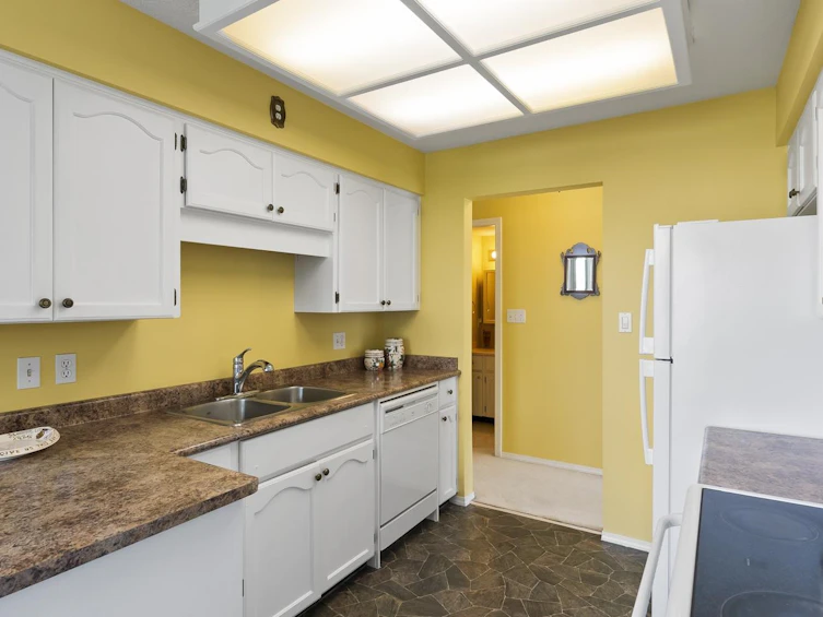 210-32145 Old Yale Road, Abbotsford, BC, V2T 2C8 - 12