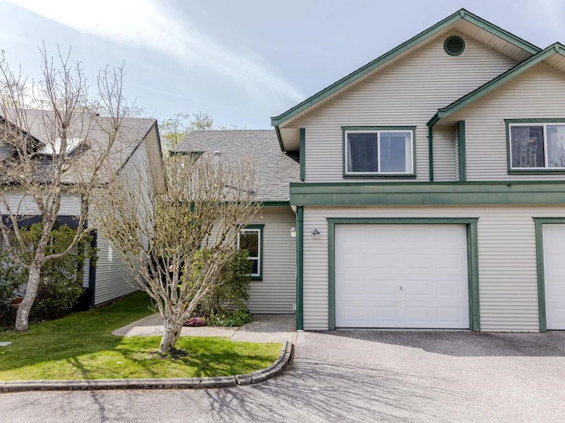 110 - 5711 Ebbtide Street, Sechelt BC