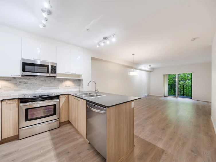 311-202 Lebleu Street, Coquitlam, BC, V3K 4L6 - 6