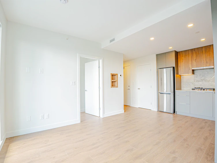 1006-13387 Old Yale Road, Surrey, BC, V3T 0V6 - 2
