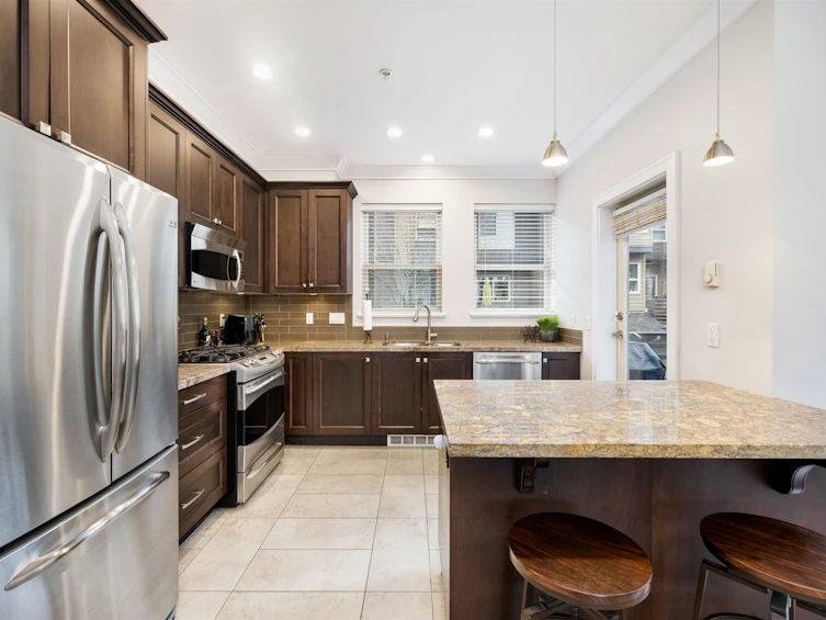 9-897 Premier Street, North Vancouver, BC, V7J 2G7 - 8
