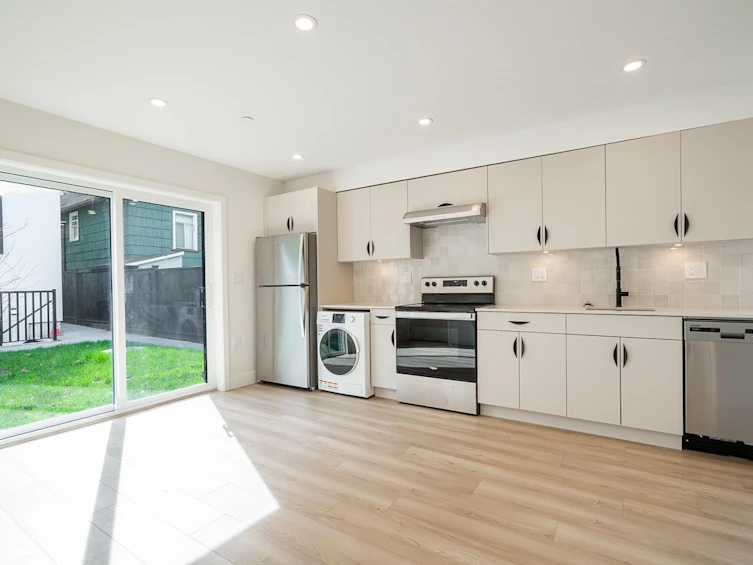 439 W 22nd Avenue, Vancouver, BC, V5Y 2G6 - 36