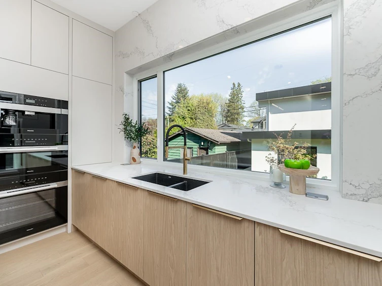 439 W 22nd Avenue, Vancouver, BC, V5Y 2G6 - 10
