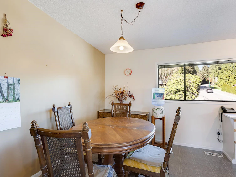 581 Ellis Street, North Vancouver, BC, V7H 2G8 - 13
